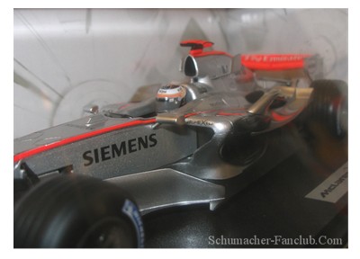 J2984 Hot Wheels Kimi Raikkonen 2006 F1 Mclaren Mercedes MP4-21 - Top View
